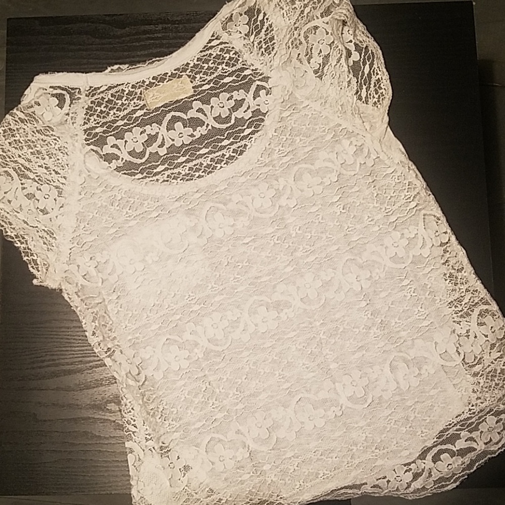 💥3/$10💥Hollister white blouse